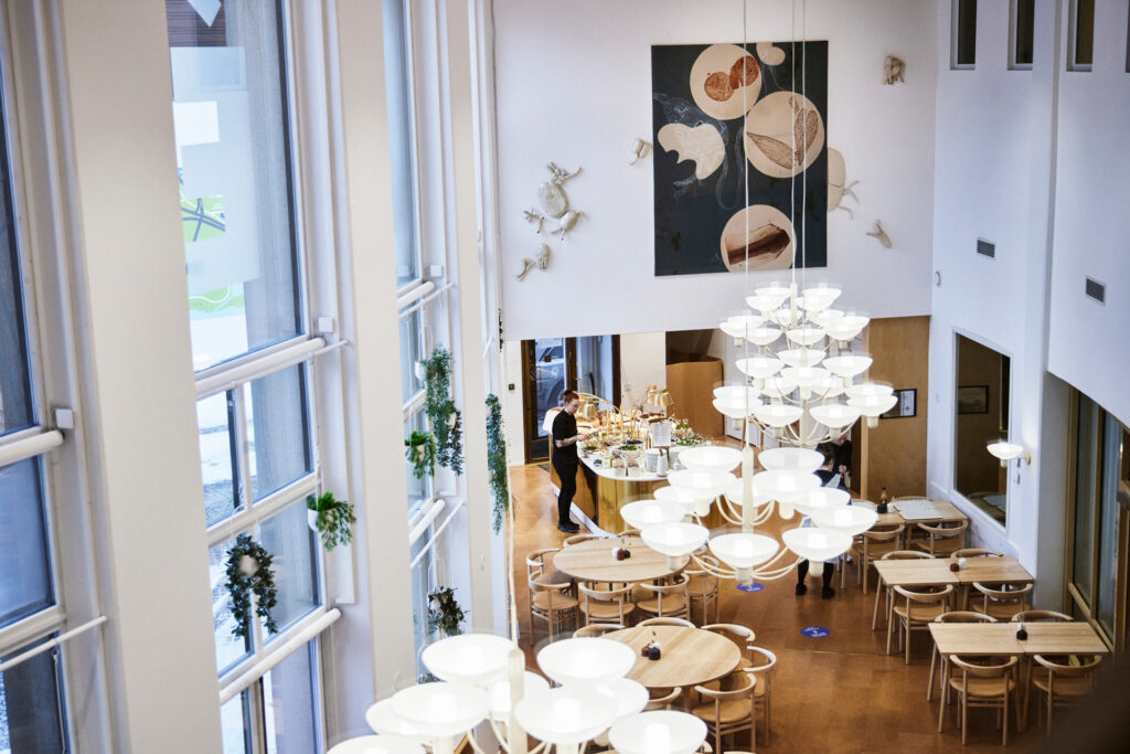 Café ylhäältä käsin