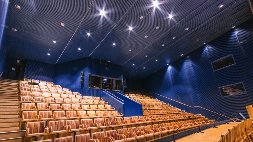 Polarium-luentosalin katsomo